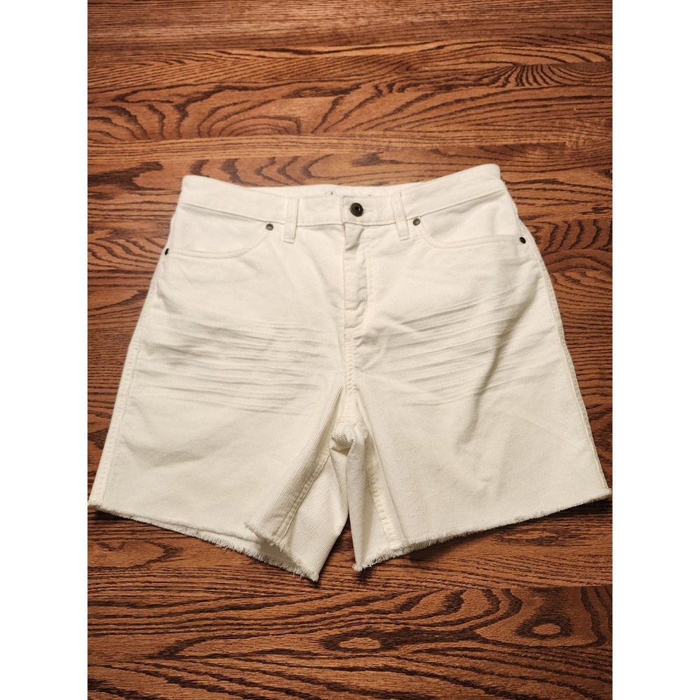 Carve Designs Oahu Corduroy Shorts Womens Size 8 White 6" Inseam.